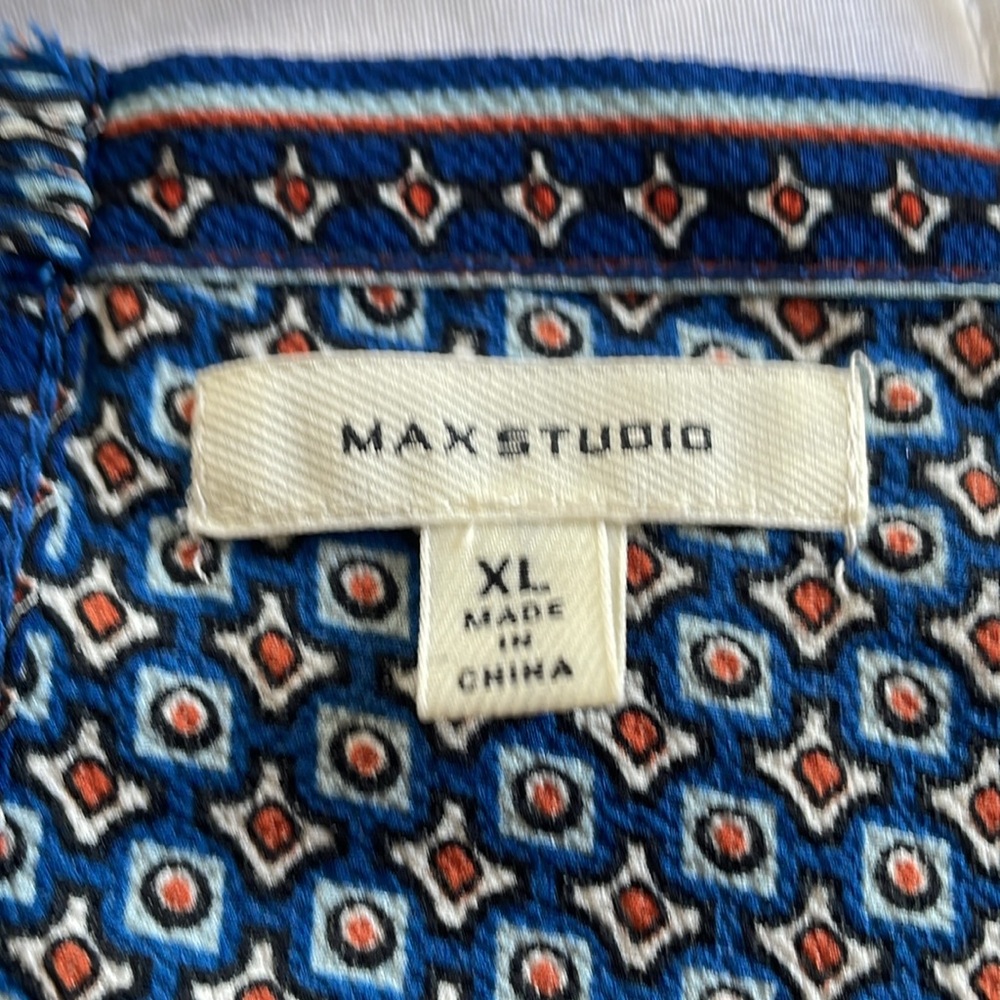 Jumpsuit - Picture 8 of 11